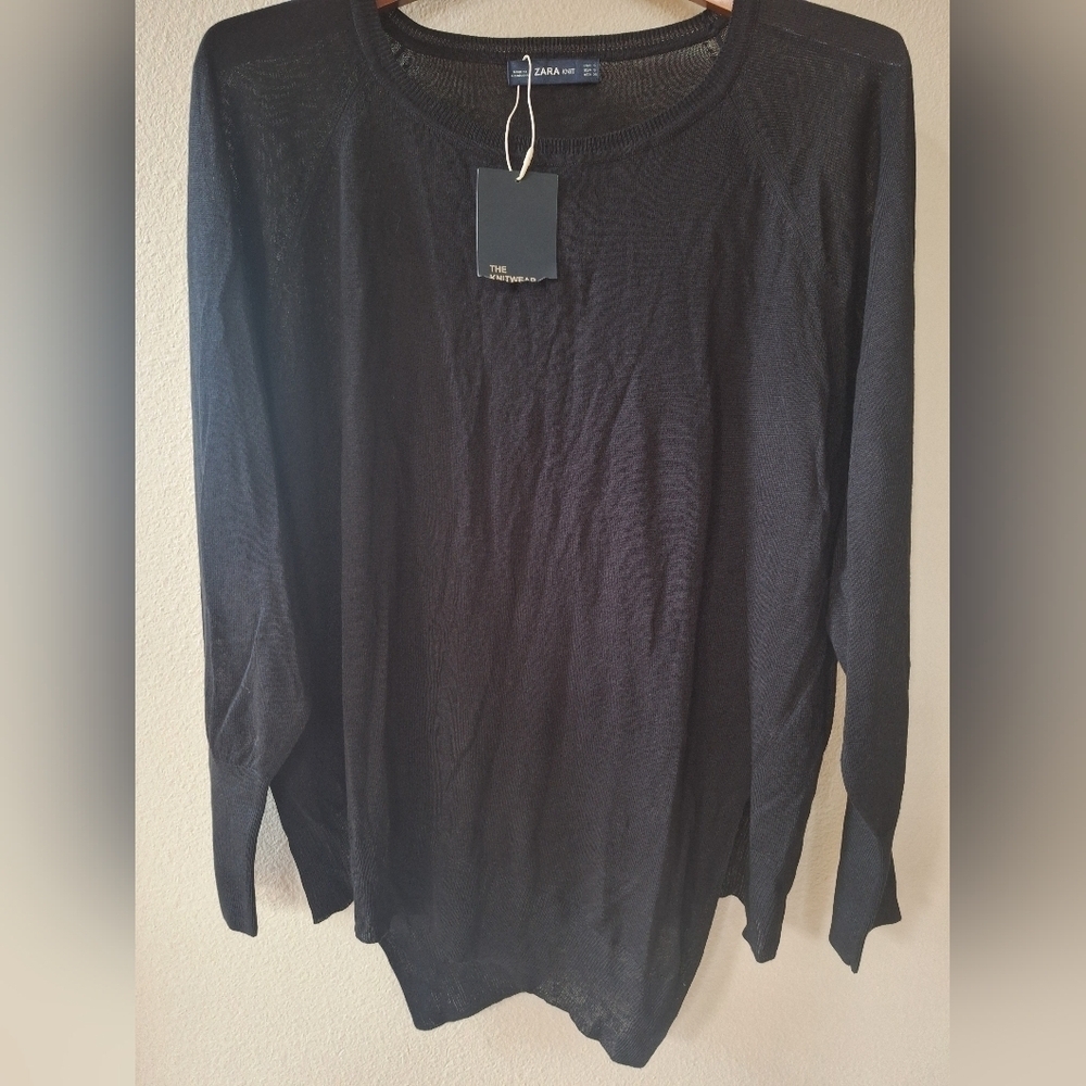 NWT ZARA Black Asymmetrical Hem Lightweight Knit Sweater Womens Size S
